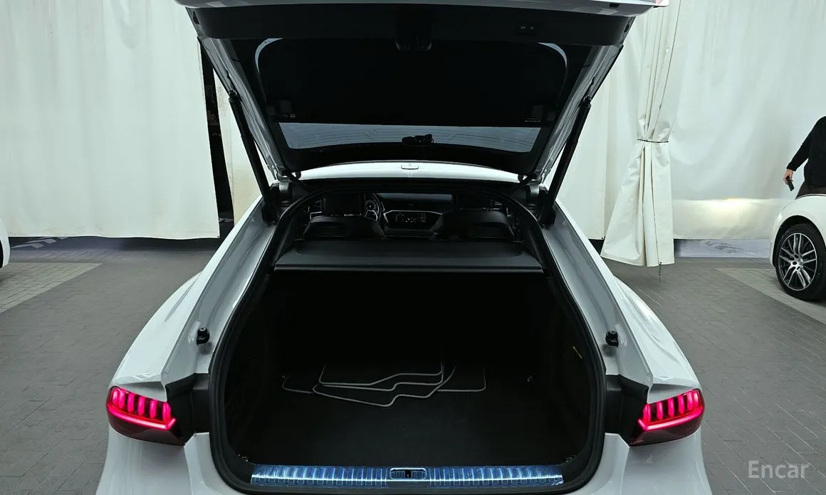 Audi A7 2018 55 TFSI Quattro Premium