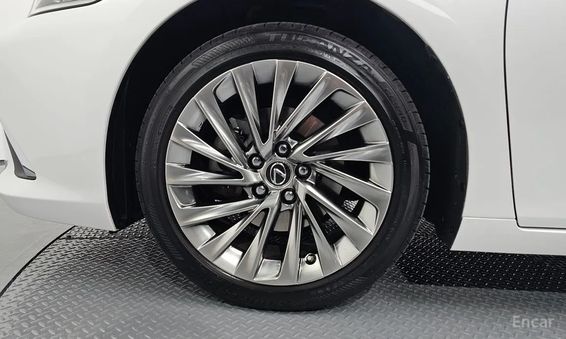 Lexus ES 2018 Executive