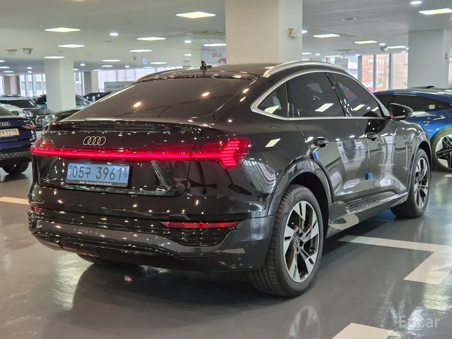2024 Audi Q8 e-tron