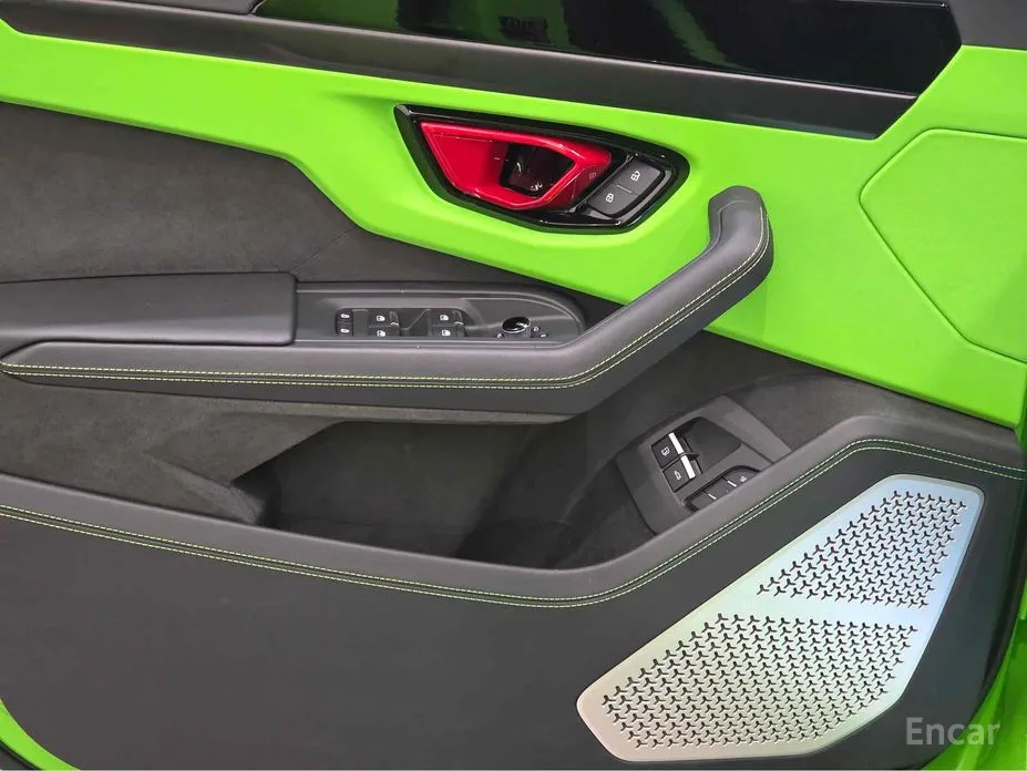 Lamborghini Urus 2018 4.0 V8 SE