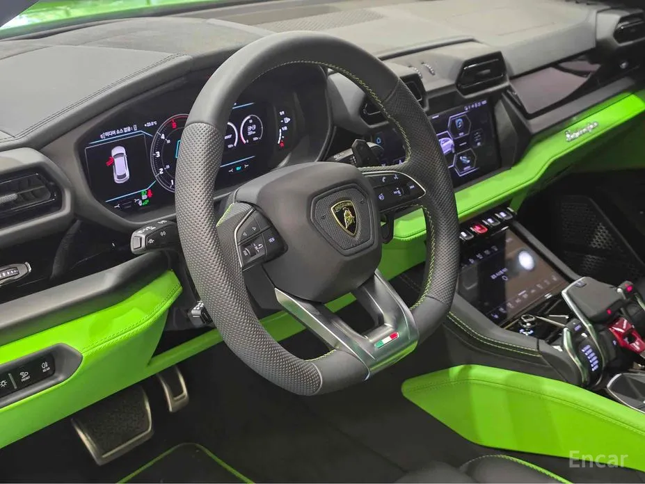 Lamborghini Urus 2018 4.0 V8 SE