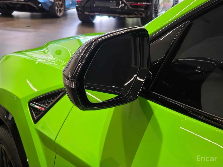 Lamborghini Urus 2018 4.0 V8 SE