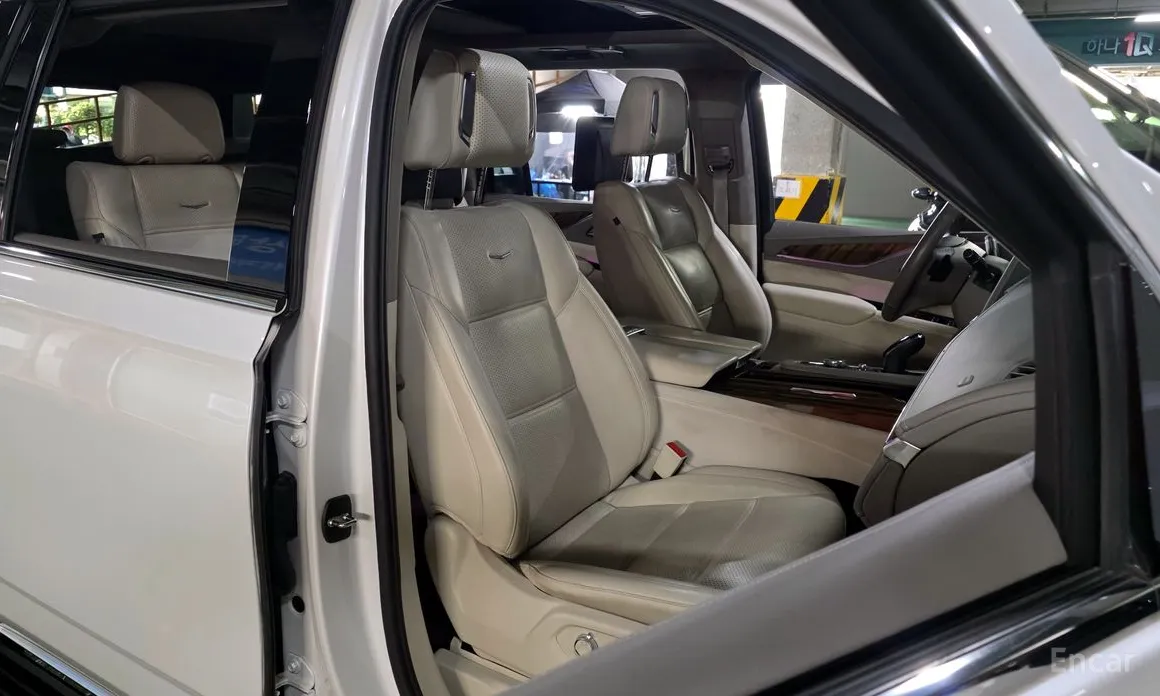 Cadillac Escalade 2021 6.2 ESV