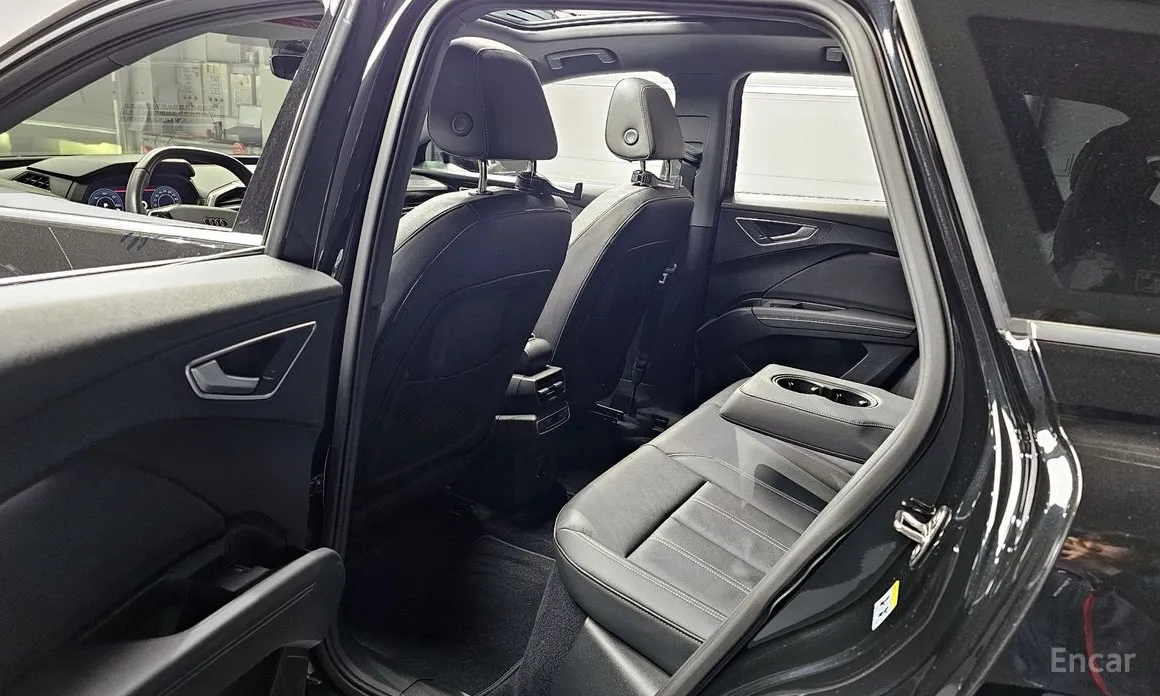 Audi Q4 e-tron 2022 40