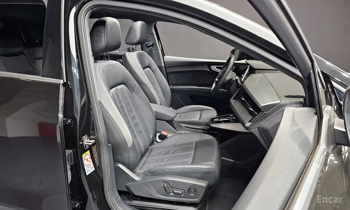 Audi Q4 e-tron 2022 40