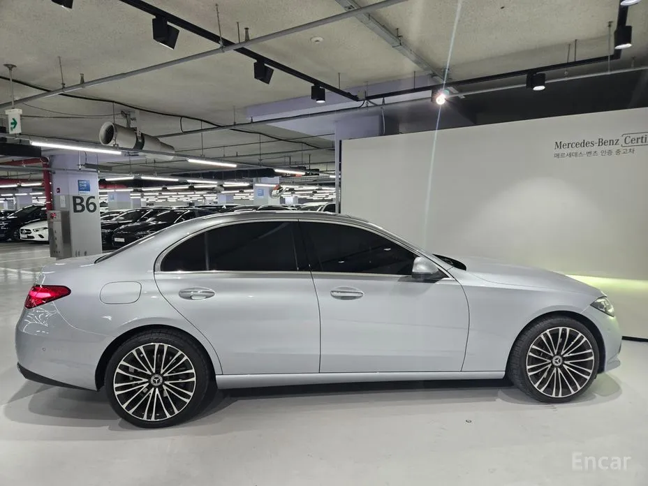 Mercedes-Benz C-Class 2022 C300 4MATIC Avantgarde