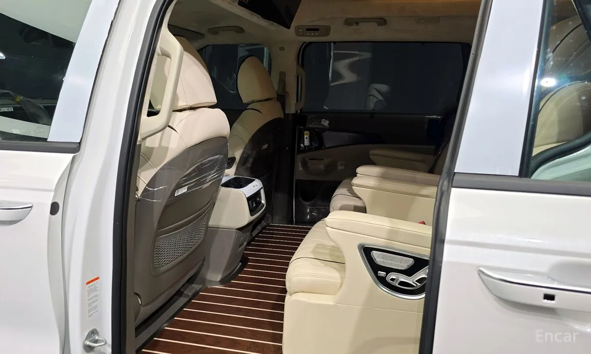 Kia Carnival 2023 Gasoline 9-Seater Hi Limousine (7-seater Limousine(Special vehicle)