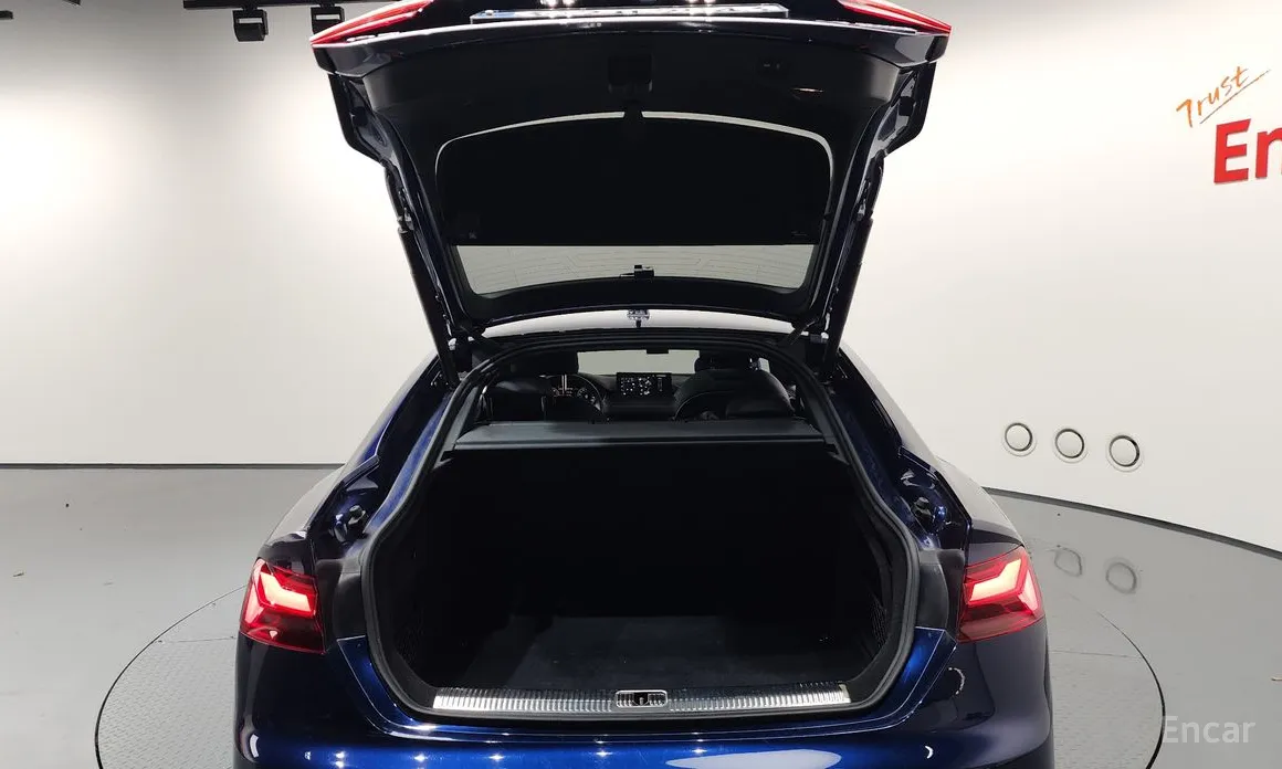 Audi A5 2017 40 TFSI Quattro Premium Sportback