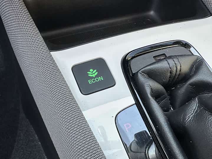 Honda Life 2021 2021款 1.5L CVT CRO-S乐趣版