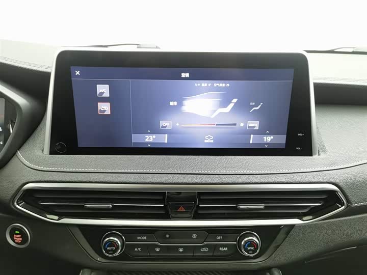 Maxus D90 Pro 2020 2020款 2.0T 柴油四驱畅享版 7座