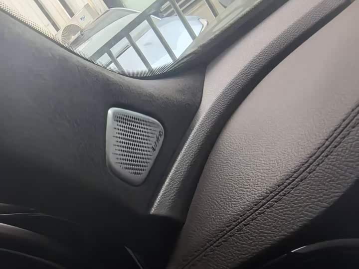 Geely Monjaro 2025 2025款 东方曜 2.0TD 自动四驱望月版