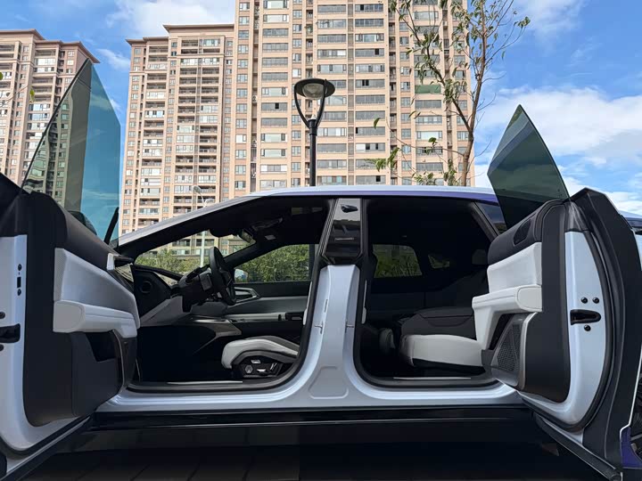 HiPhi Z 2023 2023款 四座版