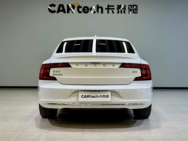 Volvo S90 2025 2025款 B5 智远豪华版