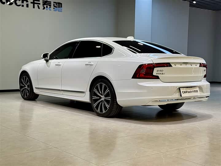 Volvo S90 2025 2025款 B5 智远豪华版