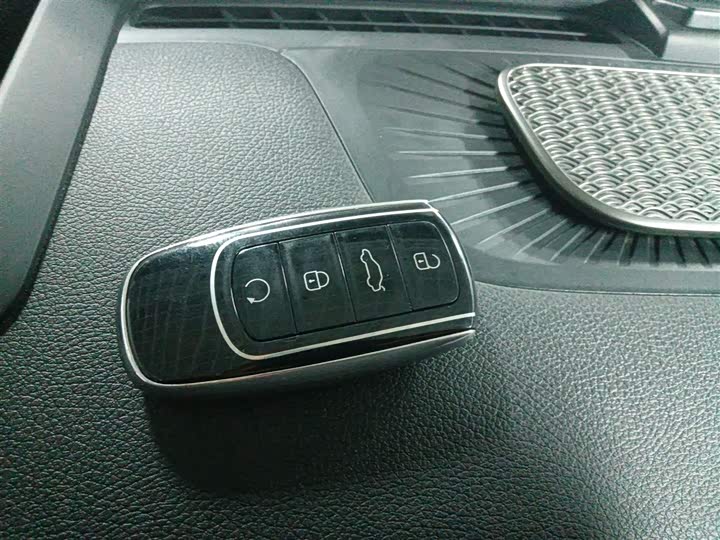 Chery Tiggo 8 Pro 2024 2024款 冠军版 290T 两驱巅峰版 7座