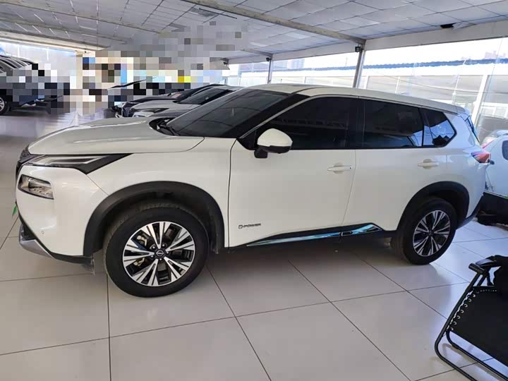 Nissan X-Trail 2023 2023款 e-POWER 超混双电机四驱豪华版