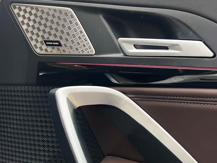 BMW X1 2024 2024款 sDrive25Li X设计套装