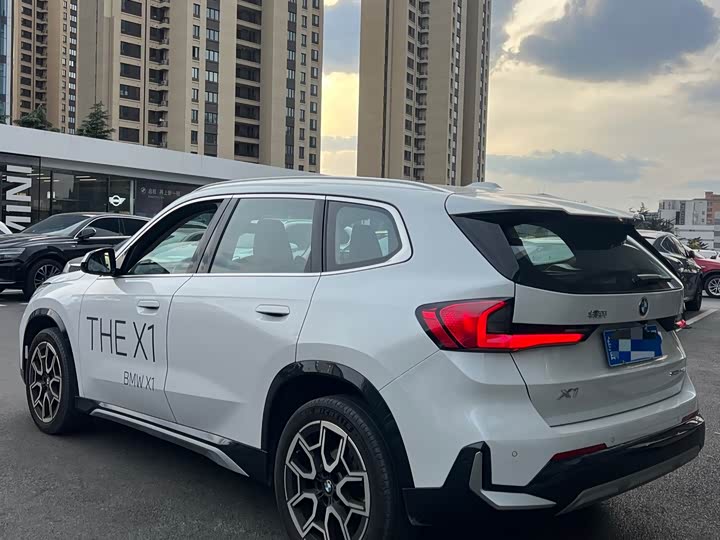 BMW X1 2024 2024款 sDrive25Li X设计套装