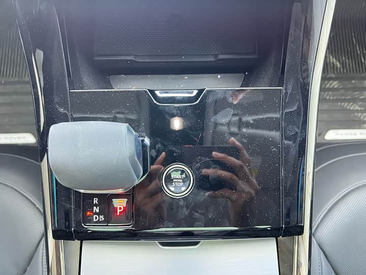 Land Rover Range Rover Sport 2024 2024款 400PS Dynamic SE