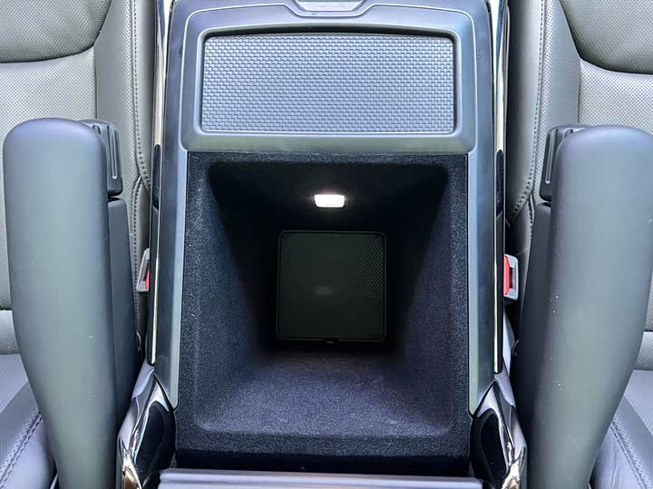 Land Rover Range Rover Sport 2024 2024款 400PS Dynamic SE