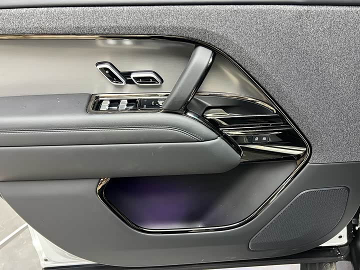 Land Rover Range Rover Sport 2024 2024款 400PS Dynamic SE