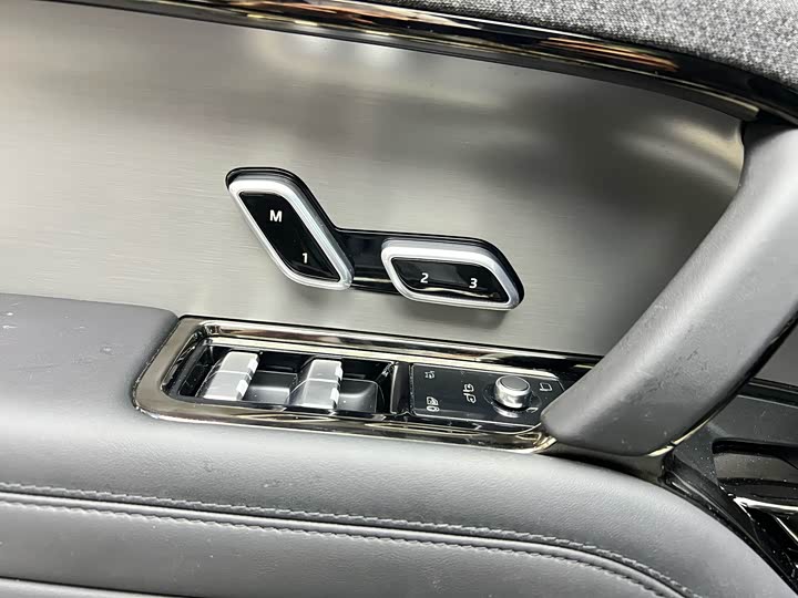 Land Rover Range Rover Sport 2024 2024款 400PS Dynamic SE