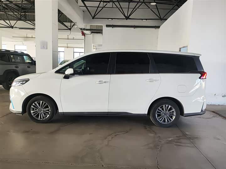 Maxus Euniq 5 2020 2020款 1.3T PLUG IN 精英版