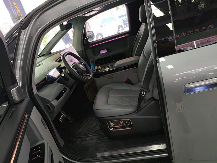 Zeekr Mix 2025 2025款 智驾版