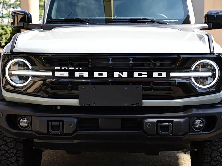 Ford Bronco 2024 2024款 2.3T 长滩大脚越野版