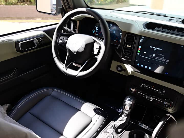 Ford Bronco 2024 2024款 2.3T 长滩大脚越野版