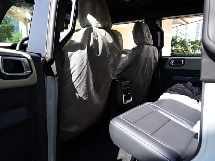 Ford Bronco 2024 2024款 2.3T 长滩大脚越野版