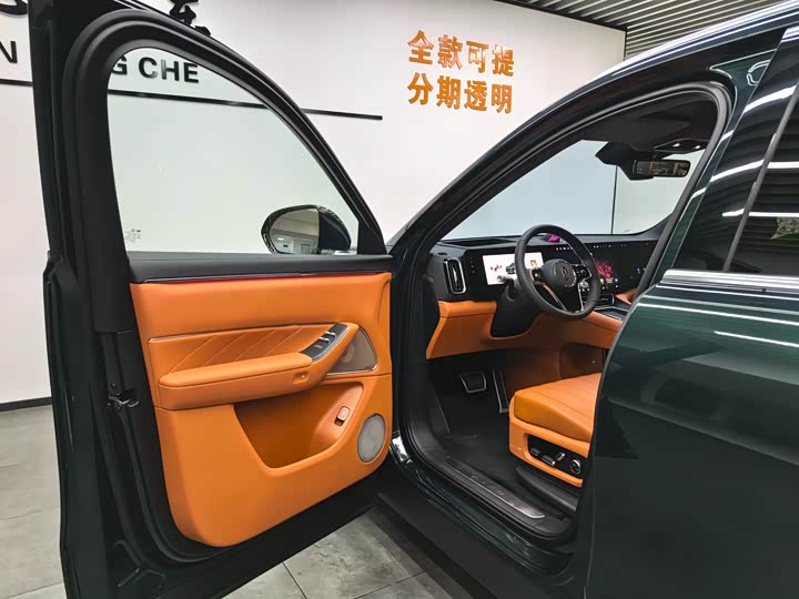 Aito M8 2025 2025款 增程 Ultra版 53.4kWh 6座版