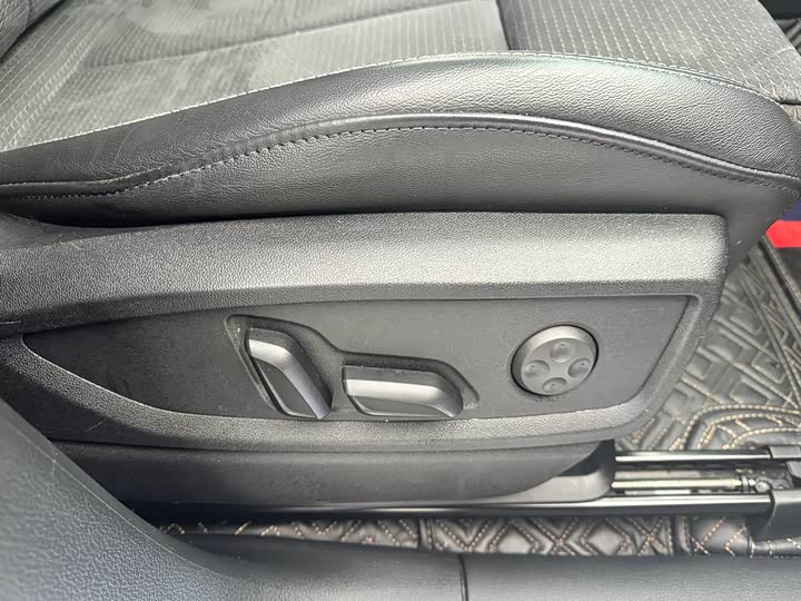 Audi Q5L Sportback 2022 2022款 40 TFSI 豪华型