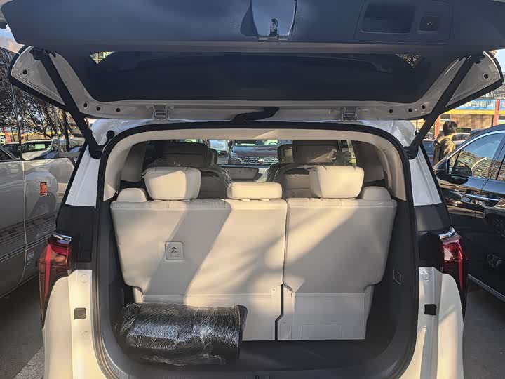 Buick GL8 Century 2025 2025款 2.0T 七座蕴世版