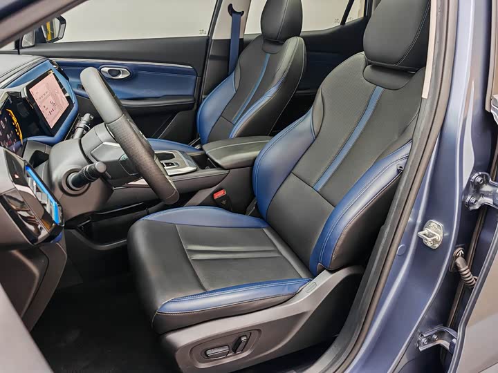 GAC Trumpchi GS3 2023 2023款 影速 270T R-STYLE版