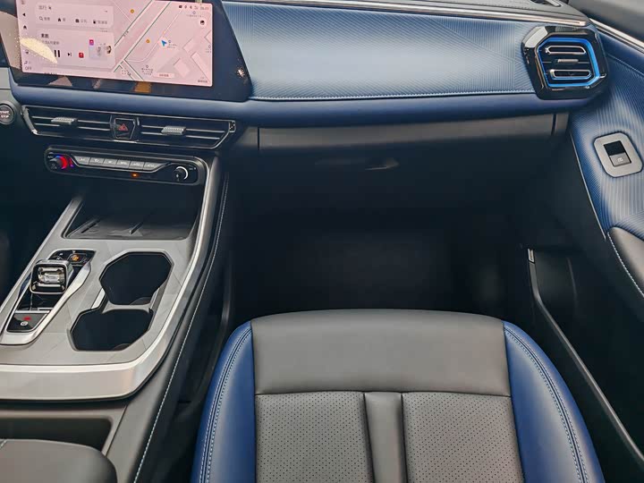 GAC Trumpchi GS3 2023 2023款 影速 270T R-STYLE版