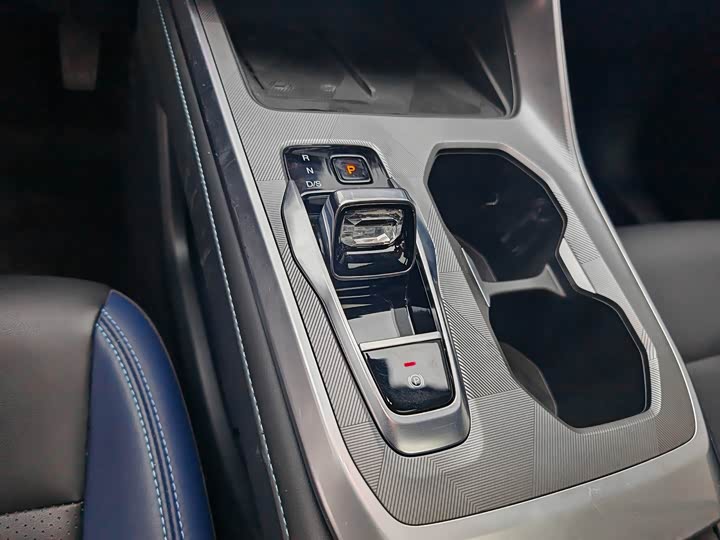 GAC Trumpchi GS3 2023 2023款 影速 270T R-STYLE版