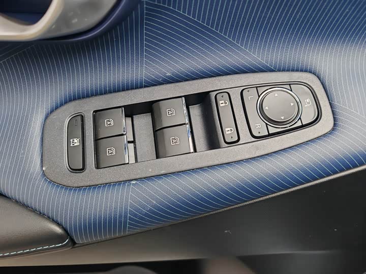 GAC Trumpchi GS3 2023 2023款 影速 270T R-STYLE版