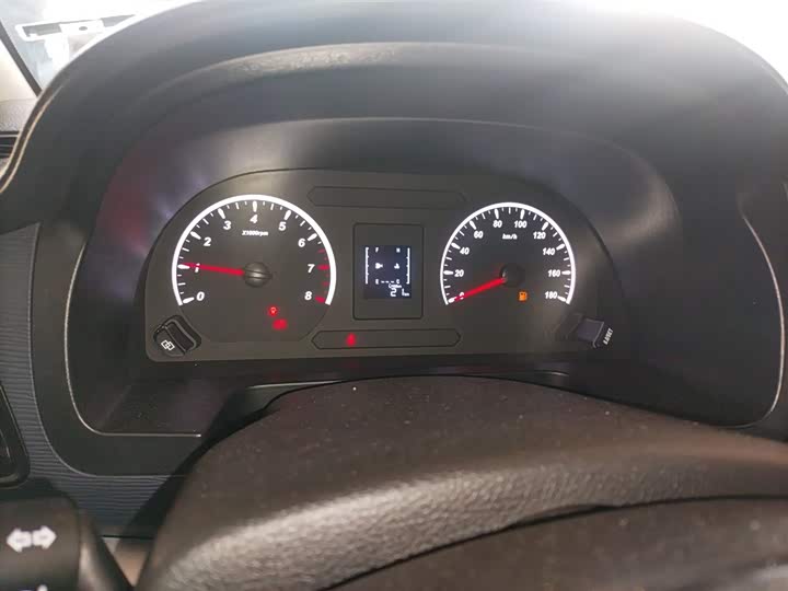 Dongfeng Forthing Lingzhi M5 2023 2023款 M5L 1.6L 基本型 7座