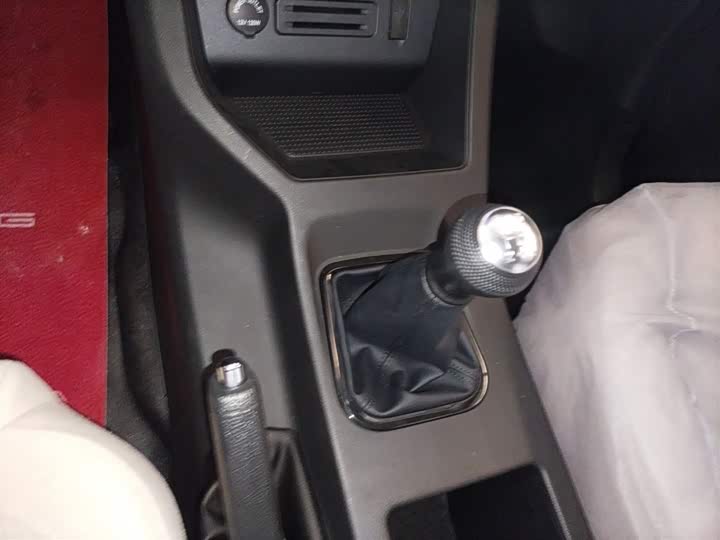 Dongfeng Forthing Lingzhi M5 2023 2023款 M5L 1.6L 基本型 7座