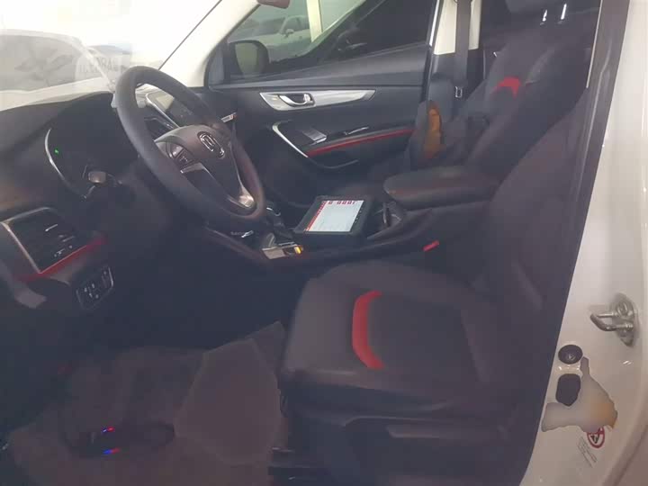 Changan CS55 2019 2019款 1.5T 自动炫色型 国VI
