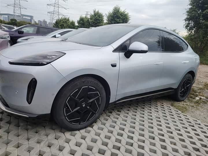 GAC Hyptec HT 2023 2023款 670 后驱特高压NDA版