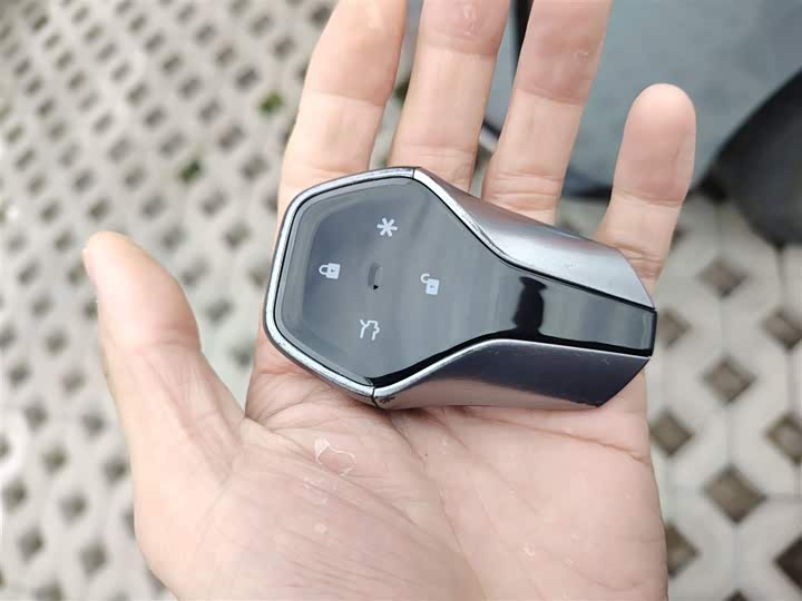 GAC Hyptec HT 2023 2023款 670 后驱特高压NDA版