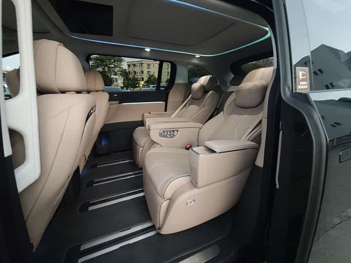 XPeng X9 2025 2025款 纯电 650长续航 Max