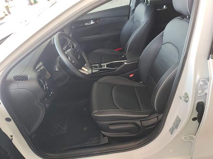 Kia K3 2023 2023款 1.5L CVT豪华版