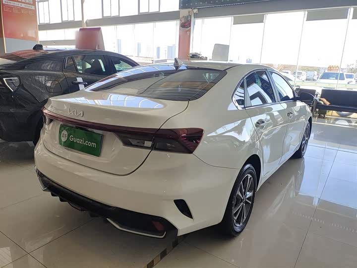 Kia K3 2023 2023款 1.5L CVT豪华版