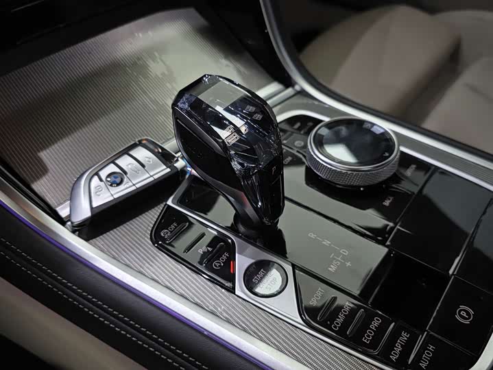 BMW 8 Series 2022 2022款 840i 四门轿跑车 M运动套装