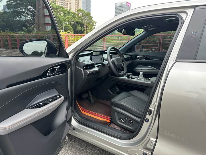 Changan Oshan Z6 Hybrid 2023 2023款 智电iDD 150KM旗舰PLUS智慧泊车版