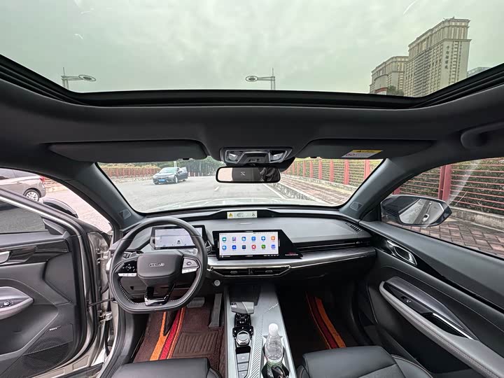 Changan Oshan Z6 Hybrid 2023 2023款 智电iDD 150KM旗舰PLUS智慧泊车版