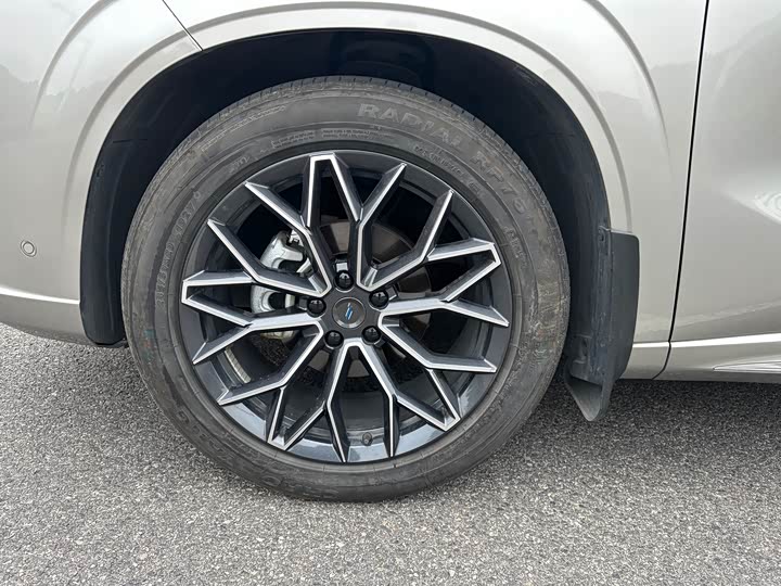 Changan Oshan Z6 Hybrid 2023 2023款 智电iDD 150KM旗舰PLUS智慧泊车版